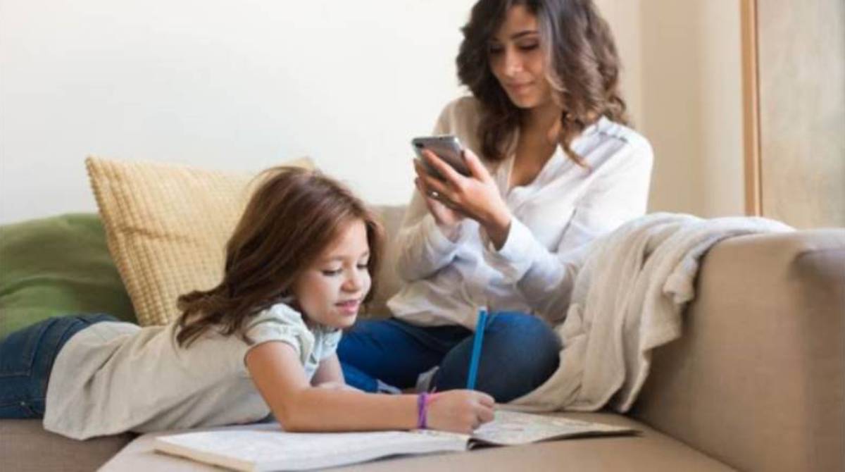 Tips Mengajarkan Anak Menggunakan Media Sosial Dengan Bijak